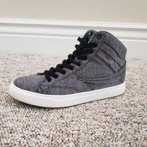 Womens Hightop FILA Sneaker, Size 7.5